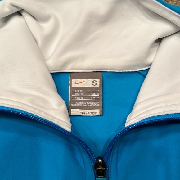 Vintage blue Nike zip up with white collar and cuffs - Picture 3 of 4